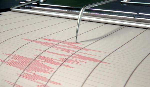 Cutremur de 6,7 în Japonia. Autorităţile au emis avertizare de tsunami