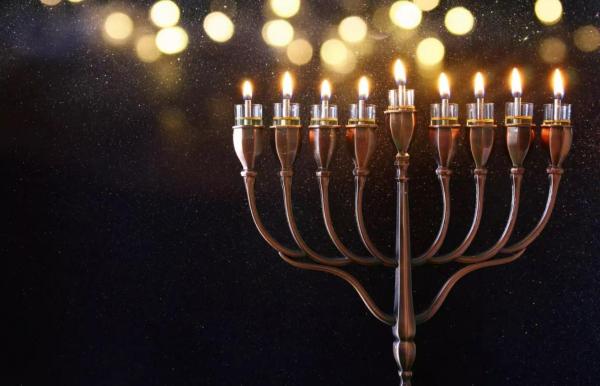 Ce este Hanuka. Semnificaţia sărbătorii şi tradiţiile