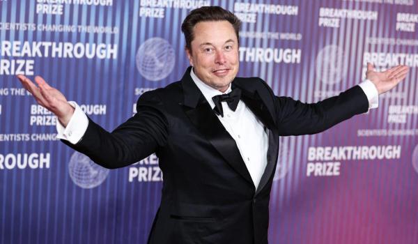 Elon Musk devine cel mai bogat om de pe planetă, cu o valoare de 600 de miliarde de dolari