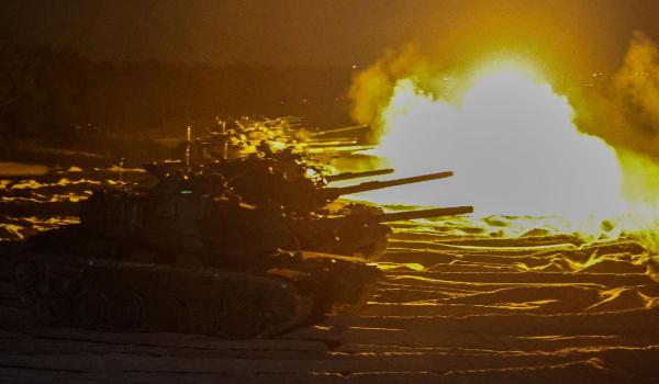 China ameninţă Statele Unite că înarmarea Taiwanului va "atrage focul asupra sa"