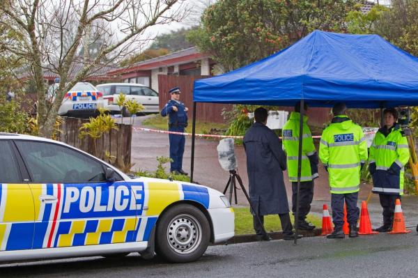 Un altfel de jaf: A înghiţit o bijuterie de peste 18.000 de euro. Piesa nu a fost încă recuperată