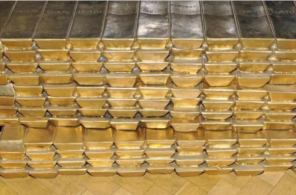 Preţ record pentru aur. Cât a ajuns să coste un gram