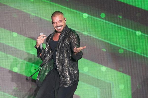 Pe 24 decembrie 1971 s-a născut cântăreţul portorican Ricky Martin