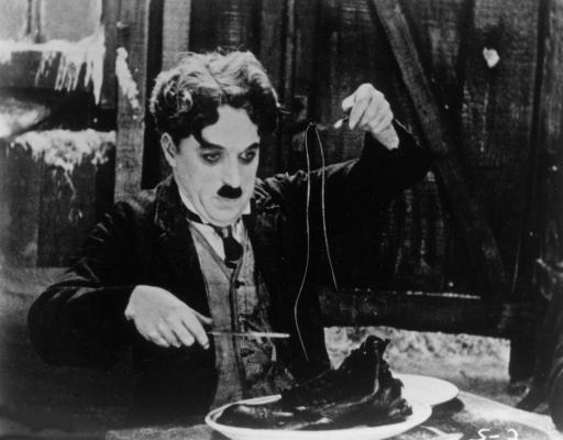 Pe 25 decembrie 1977 se stingea din viaţă actorul britanic Charles Chaplin