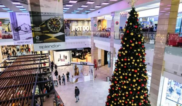 Care este programul mall-urilor de Crăciun, în 2025