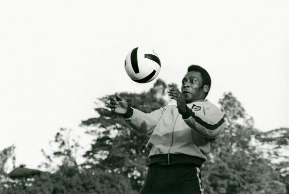 Pe 29 decembrie 2022 s-a stins din viaţă fostul mare fotbalist brazilian Pele