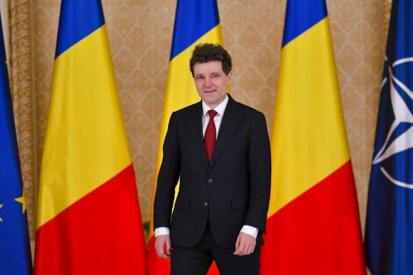 Nicușor Dan, mesaj de Crăciun: Să ne regăsim liniștea sufletească și puterea de a fi mai buni