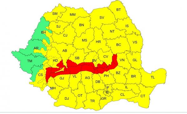 Cod galben şi roşu de ninsori şi viscol puternic. Rafalele de vânt ajung la peste 120 km pe oră