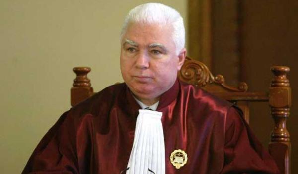 Reacția fostului judecător Petre Lăzăroiu la tensiunile din CCR: "Asistăm la ceea ce s-a vrut, la o răzmeriţă"