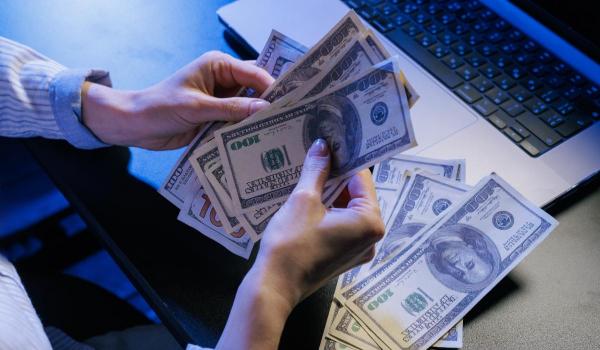 Compania care oferă 555.000 $ salariu pentru "cel mai stresant job". Va gestiona riscuri uriașe generate de AI