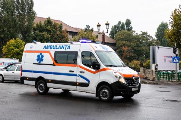 Fermier din Galaţi, găsit împuşcat în cap cu un asomator. Fiica sa l-a descoperit într-o magazie