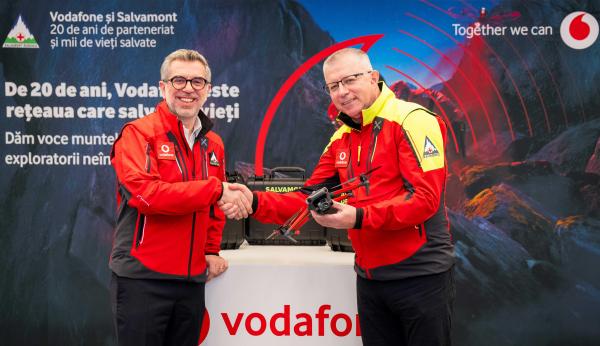 COMUNICAT: Vodafone și Fundația Vodafone donează echipamente în valoare de 150.000 EUR către Salvamont România