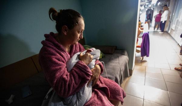 Ucraina se îndreaptă spre un dezastru demografic: "Cine mai rămâne să reconstruiască după război?"