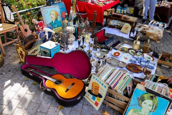 Piaţă de vechituri