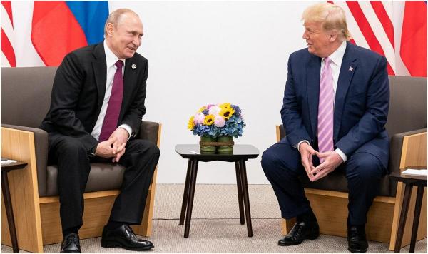 Trump spune că negociază acorduri economice "majore" cu Putin