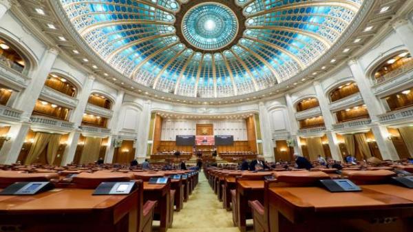 Parlamentul, convocat în prima sesiune ordinară din acest an. Legea bugetului, primul proiect important care trebuie adoptat