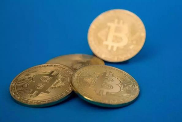 Preţul unui bitcoin astăzi, marţi 4 februarie 2025