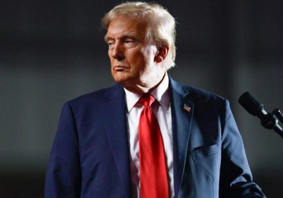 Momentul în care Trump i-a spus unei jurnaliste că nu înțelege nimic din întrebarea ei, dar are o voce frumoasă și îi urează pace