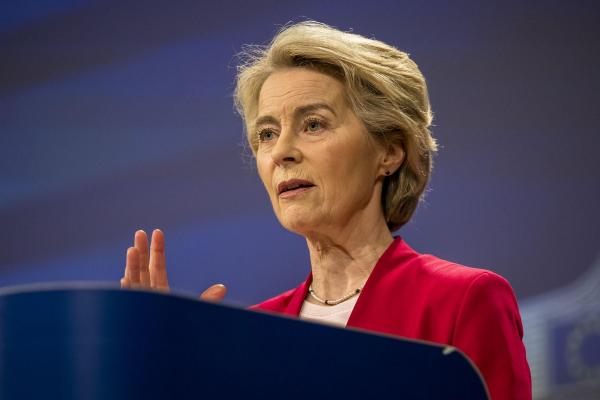 "Ceva fundamental s-a schimbat". Ursula von der Leyen avertizează că democraţia şi statul de drept european sunt ameninţate