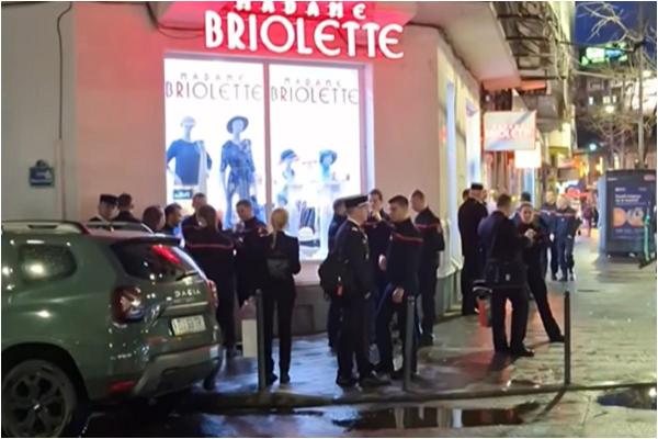 Filmări cu jandarmi francezi acţionând în România, dezminţite de MAI. Persoanele din imagini erau de fapt pompieri stagiari