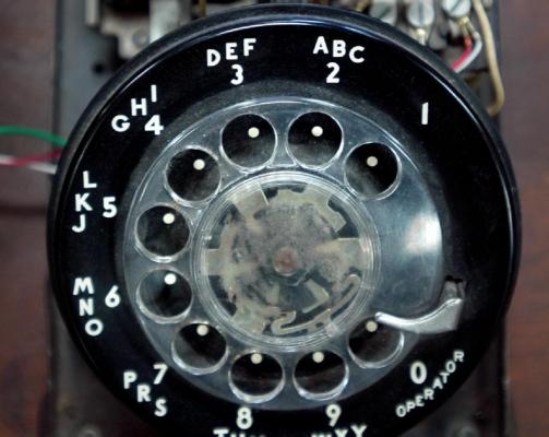 Pe 7 martie 1876, Alexander Graham Bell primește brevetul pentru invenția numită telefon