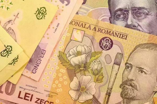 Leul românesc câştigă teren masiv în raport cu lira sterlină