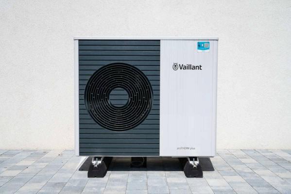 Este pompa de căldură aroTHERM plus potrivită pentru modernizarea caselor? Descoperă avantajele!