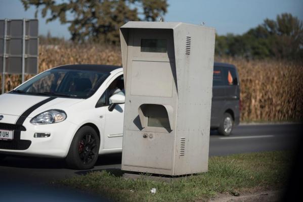 Cum poţi evita radarele, perfect legal. Lecţia nemţească de "şmecherie curată" ce poate fi aplicată şi în România
