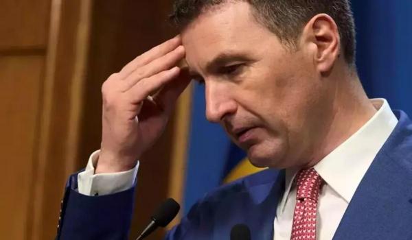 Guvernul pregăteşte deja scheme de ajutor pentru sectoarele care ar putea avea de suferit în urma noilor tarife impuse de Statele Unite, iar măsurile propuse vor fi discutate punctual săptămâna viitoare cu cei afectaţi.