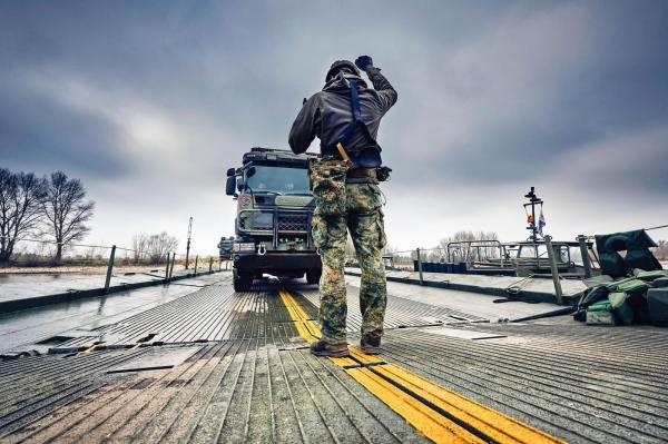 Alocarea a 2% din PIB pentru apărare nu mai este suficientă, transmite Ambasada SUA: Pacea nu este gratuită