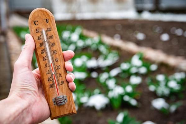 Vremea de mâine 11 mai. Va fi extrem de rece pentru această perioadă. Maximele zilei se vor încadra între 7 şi 23 de grade