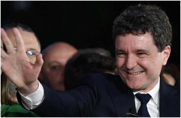 Le Figaro prezintă portretul lui Nicușor Dan: "Matematicianul briliant care a devenit președinte"