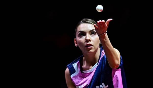 Bernadette Szocs, în timpul unui meci