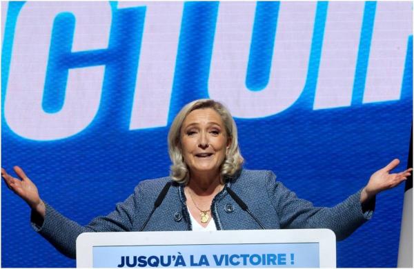 Marine Le Pen, încântată de victoria lui Simion