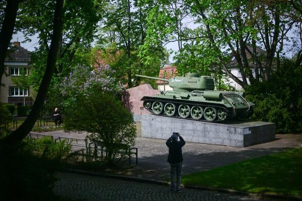 Pe 8 mai 1945 se încheia Al Doilea Război Mondial în Europa, după semnarea actului de predare a Germaniei naziste