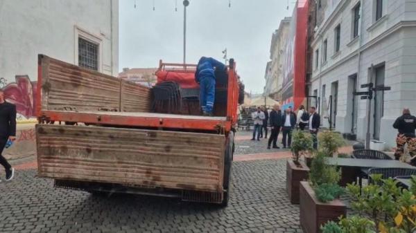 12 terase din centru, fără autorizaţie de funcţionare, au fost închise