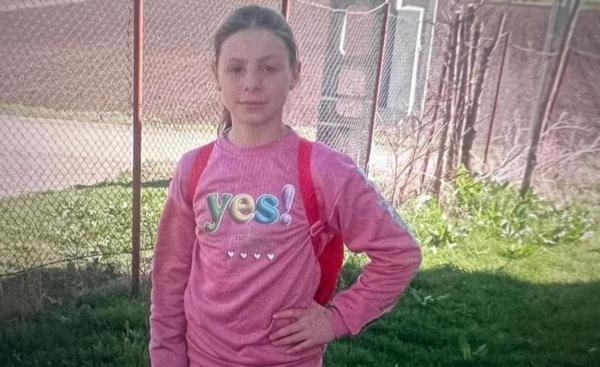 Elena, o fată de 12 ani din Vaslui, dată dispărută de familie. Copila e de negăsit de luni seară