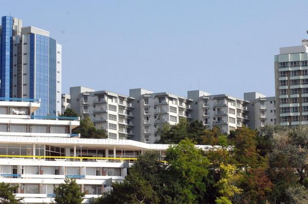 Cazări pentru grupuri mari. Cum îți organizezi vacanța fără stres