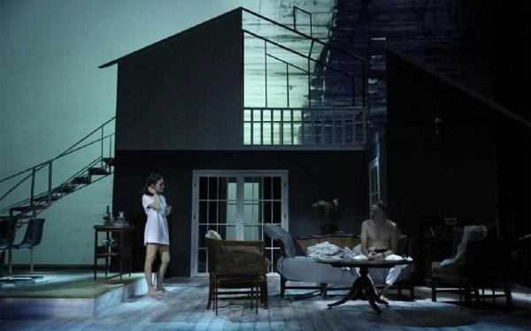 Piesa de teatru "Casa de la ţară" se joacă vineri, 13 iunie, la Teatrul Naţional Bucureşti