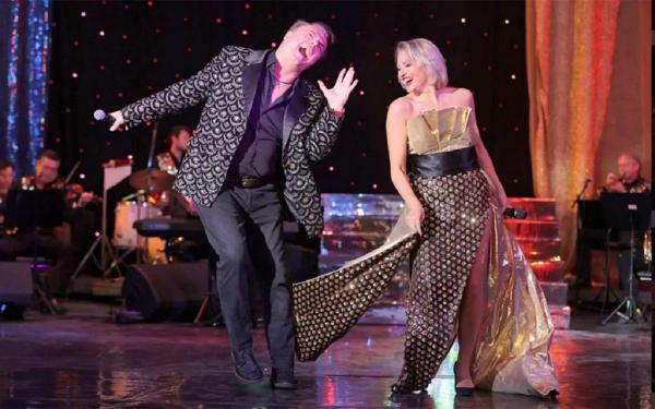 Spectacolul "Acces direct ... la muzică!" se joacă duminică, 15 iunie, la Teatrul de Revistă "Constantin Tănase"