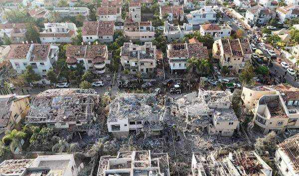 Imaginile dezastrului în Israel, filmate cu drona. Cum arată oraşul Rishon Lezion după atacul iranian