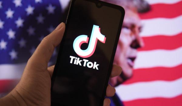 Trump amână din nou termenul limită pentru vânzarea TikTok