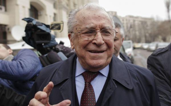 Starea lui Ion Iliescu s-a agravat. Fostul președinte a fost operat din nou