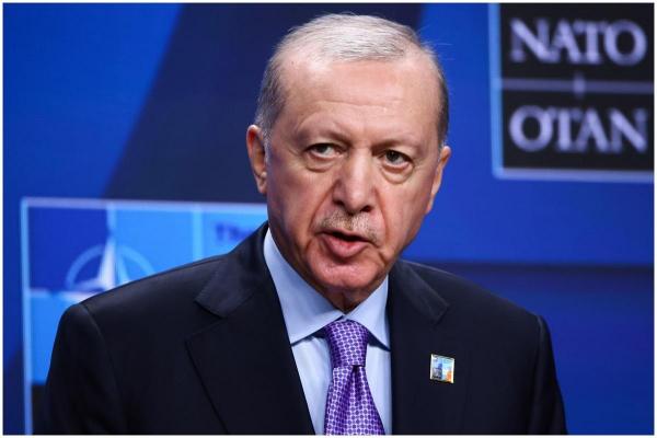 Trump, dispus să participe la negocierile de pace din Turcia dacă vine și Putin, susține Erdogan