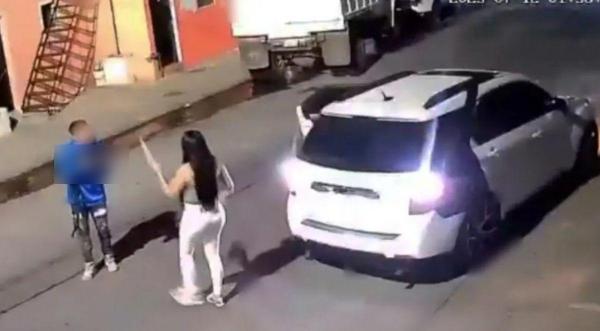 Şi-a ucis iubita în stradă, după o ceartă violentă. Momentul şocant din Mexic, surprins de o cameră