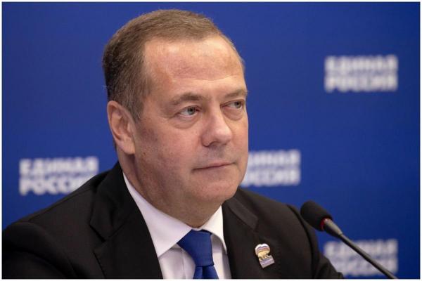 Medvedev respinge ideea că Putin ar ataca Occidentului, dar amenință cu lovituri preventive dacă va fi necesar