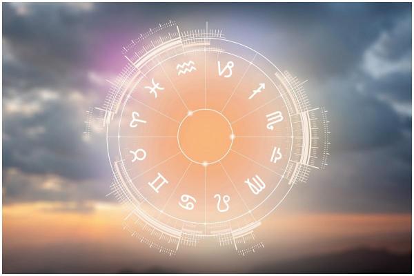 Horoscop 30 iulie 2025. Două zodii pot reaprinde pasiunea în relații sau pot atrage atenția cuiva important