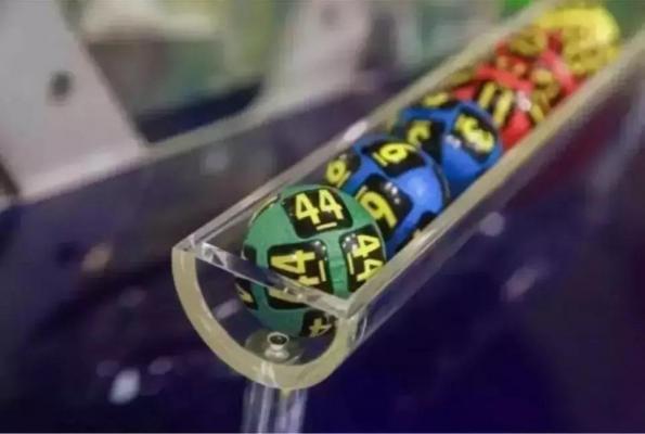 Rezultate LOTO 6/49 joi 3 iulie 2025. Numerele extrase la tragerile loto de astăzi