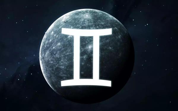 Horoscop Gemeni august 2025. Marte te motivează să-ţi transformi ideile în realitate