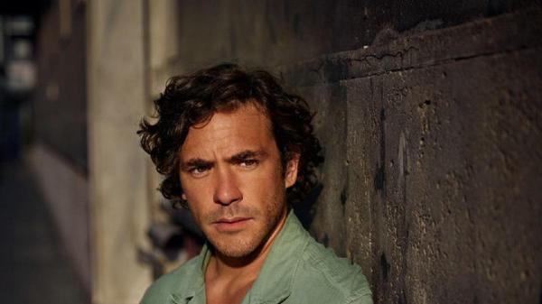 Jack Savoretti susţine un concert duminică, 6 iulie, la Sala Palatului din Bucureşti